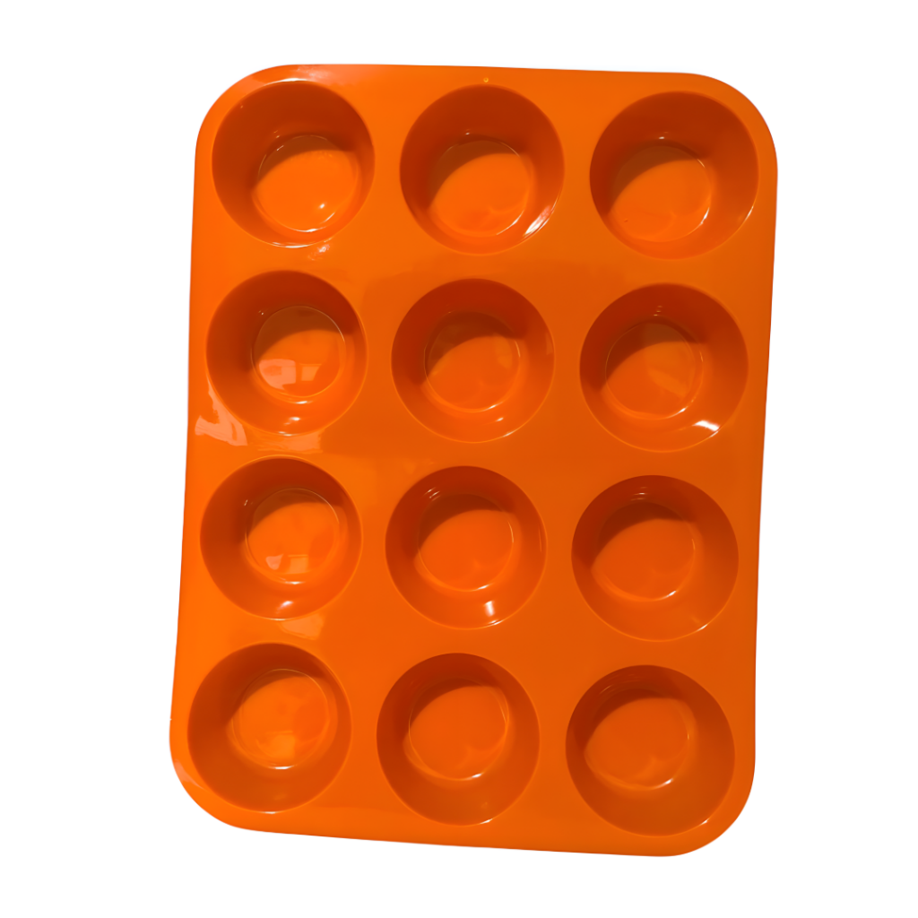 Molde de silicona para 12 muffins, perfecto para freidoras de aire. Diseño antiadherente que permite desmoldar sin engrasar. Resistente de -40°C a 230°C y apto para lavavajillas. Hecho de silicona de alta calidad, libre de BPA y seguro para alimentos.