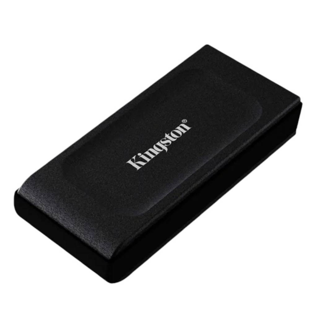 Descubre el rendimiento del Disco Externo SSD Kingston XS1000 de 1TB. Con su diseño portátil y robusto, es perfecto para transferencias rápidas y almacenamiento seguro. Ideal para gamers y creadores de contenido, ¡no te quedes sin espacio y lleva tus arch