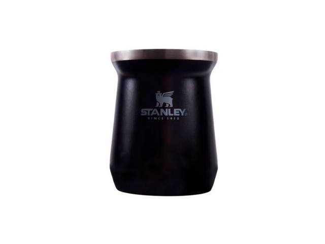 Lleva tu mate a cualquier parte con el Mate Stanley 236ml de Acero Inoxidable. Perfecto para mantener tu bebida caliente por más tiempo y garantía de por vida.