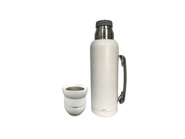 Termo de 1L Acero inoxidable, mantiene temperatura 12hs, asa para transporte cómodo.Mate de 140ml Acero inoxidable, duradero, elegante. Liviano y portátil Variedad de colores: Elige tu estilo. Combo perfecto: Sabor y tradición del mate en cualquier lugar.