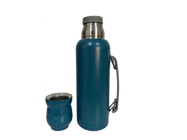 Termo de 1L Acero inoxidable, mantiene temperatura 12hs, asa para transporte cómodo.Mate de 140ml Acero inoxidable, duradero, elegante. Liviano y portátil Variedad de colores: Elige tu estilo. Combo perfecto: Sabor y tradición del mate en cualquier lugar.