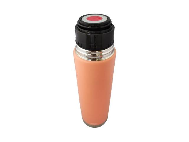 Disfruta de tu combo con termo de acero inoxidable de 750 ml que mantiene la temperatura de tu mate por 8 horas, un mate de acero inoxidable de 160 ml y una bombilla Comet. El termo tiene un diseño bala compacto y un tapón cebador para cebar fácilmente