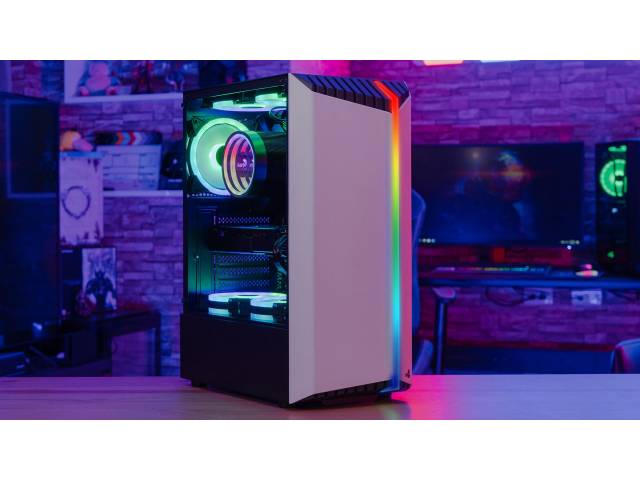 Eleva tu juego con el gabinete AeroCool BIONIC G-WT-V2 RGB. Su diseño de panel frontal RGB Y UN VENTILADOR RGB preinstalados proporcionan un flujo de aire superior y una impresionante iluminación. Comodidad de 3 puertos USB y gran espacio.