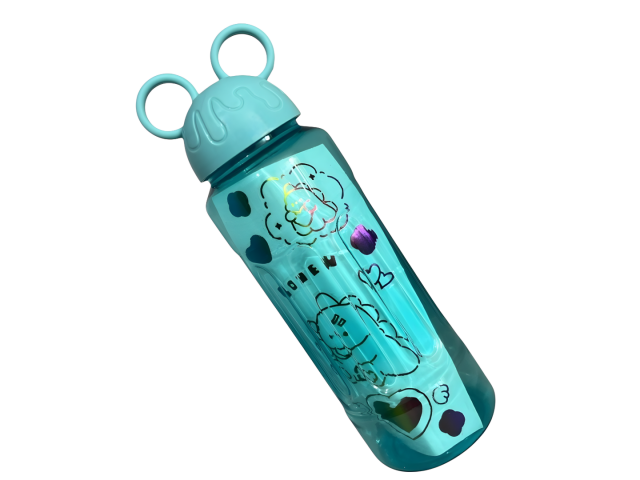 Botella celeste de 300 ml para niños, fabricada en plástico ligero y resistente. Con tapa segura y agarraderas, es fácil de usar. Ideal para mantener a los pequeños hidratados en casa, en la escuela o al aire libre. Perfecta para jugos y agua.