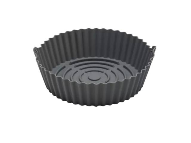 Bandeja Redonda de Silicona Comet de 23x8cm es una herramienta versátil y práctica para tu cocina.  Su material resistente, diseño funcional y facilidad de limpieza la convierten en una buena opción para diversas tareas culinarias.