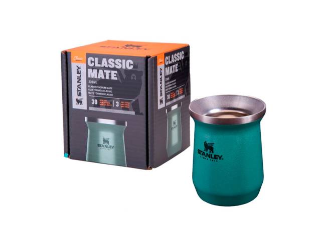 Lleva tu tradición a cualquier lugar con el Combo Mate y Bombilla Stanley Classic Verde de Acero Inoxidable. Perfecto para momentos especiales. 