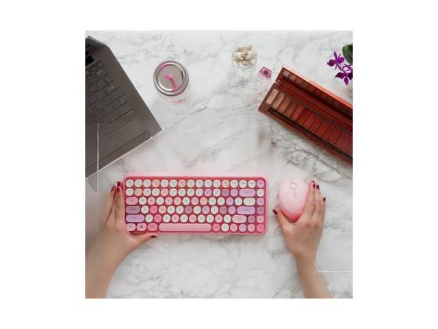 Experimenta  la libertad de movimiento con el Combo Inalámbrico Perixx 713. Teclado y mouse ergonómicos que se adaptan a tus manos, conexión inalámbrica confiable para trabajar desde cualquier lugar y diseño elegante y minimalista que complementa tu espac