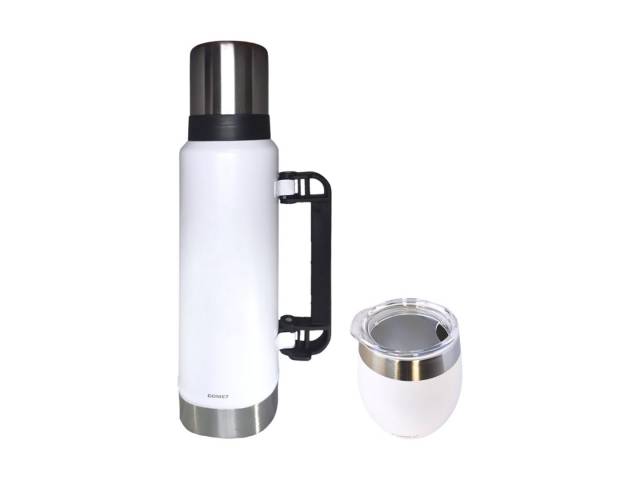 Viaja con el Combo kit Termo 1.2 Lt Y Mate con tapa COMET en Caribesurstore. Disfruta de mate por horas, ideal para llevar a todos lados!. Que no se vuele la yerba ni se caiga en la mochila!