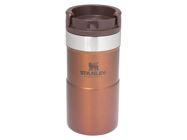 Disfruta de bebidas calientes o frías con la Jarra Térmica Stanley The Neverleak 8.5 oz 250 ml. Calidad Stanley que nunca falla.