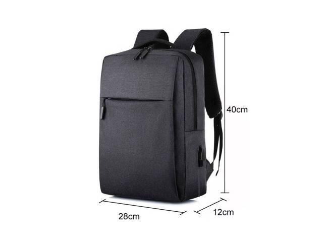 ¡Presentamos la mochila antirrobo con cable USB para laptop en color gris! Esta mochila es la opción ideal para estudiantes, viajeros y profesionales que buscan una solución segura y elegante para transportar sus pertenencias.