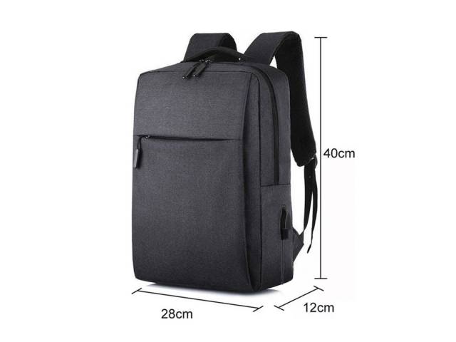 ¡Presentamos la mochila antirrobo con cable USB para laptop en color Negro! Esta mochila es la opción ideal para estudiantes, viajeros y profesionales que buscan una solución segura y elegante para transportar sus pertenencias.