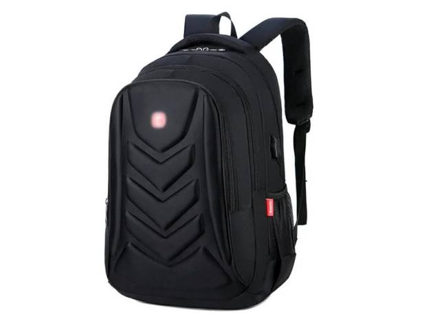 Explora la Mochila Antirrobo con  puerto USB, unisex y sofisticada en negro. La elección perfecta para quienes buscan protección y modernidad para su día a día.