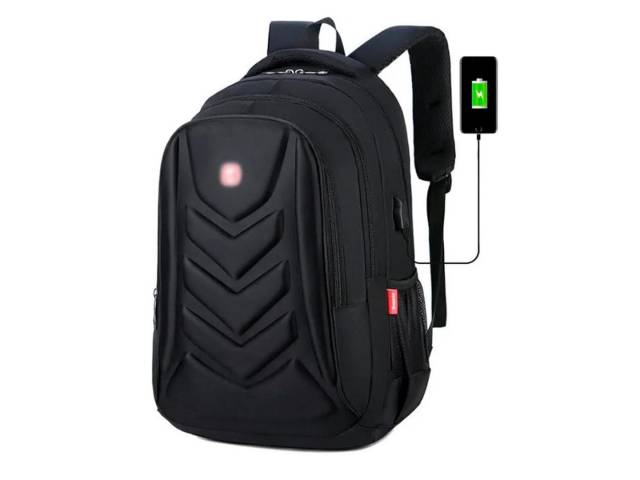 Explora la Mochila Antirrobo con  puerto USB, unisex y sofisticada en negro. La elección perfecta para quienes buscan protección y modernidad para su día a día.