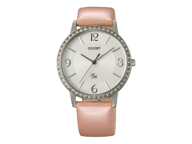 Elección perfecta para quienes buscan un estilo clásico y moda en un accesorio. Con su pulsera de cuero rosa y tablero blanco, este reloj combina elegancia y simplicidad. 