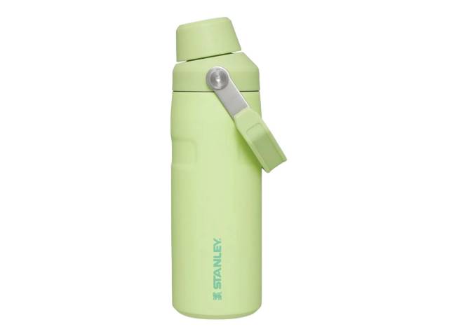 Descubre la Botella Stanley IceFlow 710ml  acero inoxidable, mantiene bebidas frías 48 horas, libre BPA, tapa de flujo rápido. Ideal para deporte, viajes y actividades al aire libre.