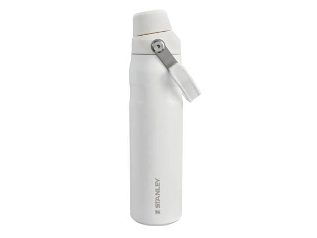 Descubre la Botella Stanley IceFlow 710ml  acero inoxidable, mantiene bebidas frías 48 horas, libre BPA, tapa de flujo rápido. Ideal para deporte, viajes y actividades al aire libre.