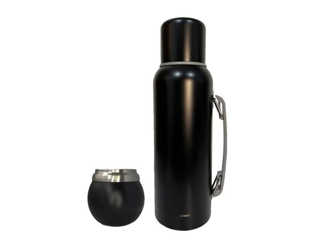 El Termo Comet 1 Litro con asa   Mate 120ml Acero Inox es el compañero perfecto para tus aventuras al aire libre, viajes o simplemente para disfrutar de un buen mate en casa.