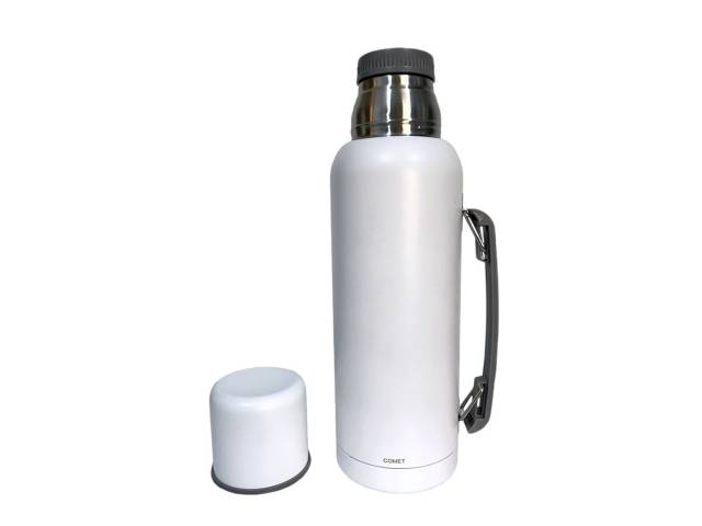 Tu COMBO ideal para cualquier ocasión. Con una capacidad de 1 litro y un diseño elegante, este termo de acero inoxidable mantendrá tus bebidas a la temperatura ideal por hasta 12 horas. Incluye un mate de 160 ml para disfrutar de tu compañía favorita.