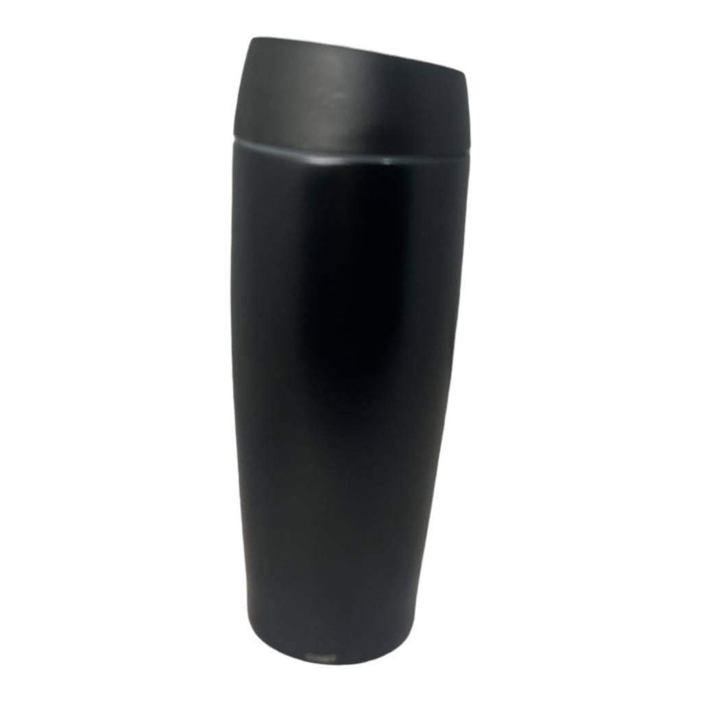 Disfruta de tus bebidas favoritas a la temperatura ideal con el Vaso Térmico Comet de acero inoxidable de 450ml. Su doble pared de acero inoxidable mantiene tus bebidas frías y calientes por varias horas.