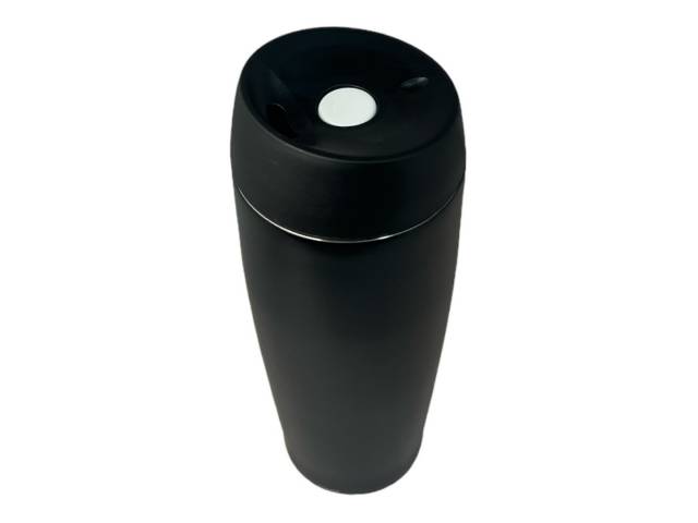 Disfruta de tus bebidas favoritas a la temperatura ideal con el Vaso Térmico Comet de acero inoxidable de 450ml. Su doble pared de acero inoxidable mantiene tus bebidas frías y calientes por varias horas.